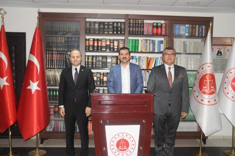 Ceza İşleri Genel Müdürü Mehmet Yılmaz, Cizre Adalet Sarayı'nı ziyaret etti