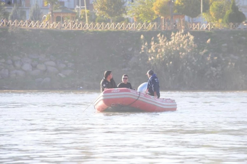  Cizre'den acı haber geldi! Dicle Nehri'nde kaybolan Zelin'in cansız bedeni Suriye'de ortaya çıktı
