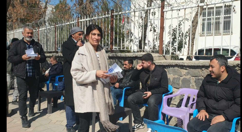 DEM Parti idil İlçe Teşkilatı Türkan Kayır’ın istifasını istedi