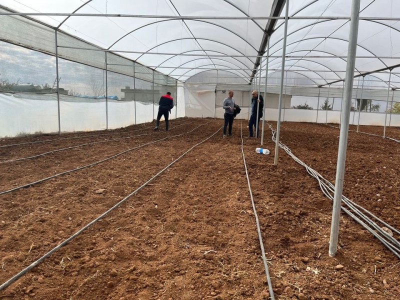 İdil İlçemizde Seralarda Fideler Toprakla Buluştu...