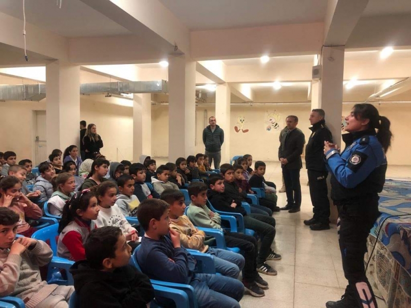 İdil Polisi anaokulu öğrencilerini bilgilendirdi