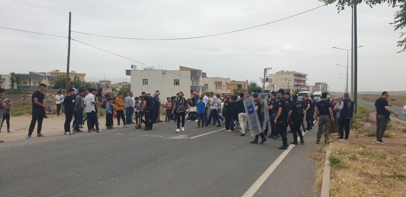 İdil’de Ölümlü Ve Ağır yaralı kaza sonrası vatandaşlar yol kapattı
