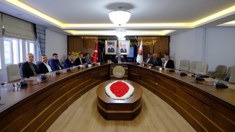 İdil’de Seracılığın Arttırılması ve İstihdam Alanlarının Genişletilmesi Toplantısı Gerçekleştirildi