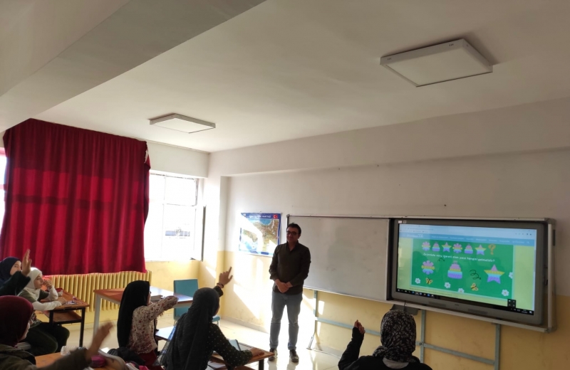 Milli Eğitim Bakanlığı tarafından başlatılan Matematik seferberliği, Matematik Dijital Eğitim Platformu ile okulumuz İdil İmam Hatip Ortaokulunda. 