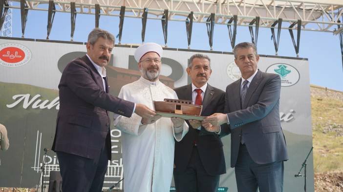 Nuh’un Gemisinin karaya oturduğu, İnsanlığın yeniden dirildiği Cudi Dağına insan seli yağdı 