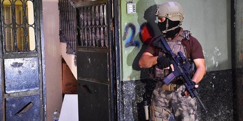Şırnak'ta PKK operasyonlarında gözaltına alınan 22 şüpheliden biri tutuklandı