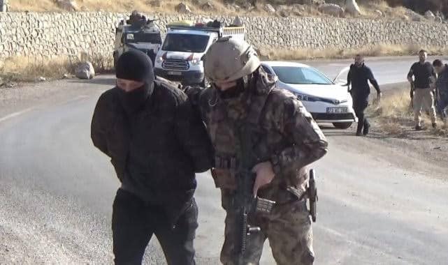 Şırnak'ta polis ekipleri silahlı soygun tatbikatı yaptı