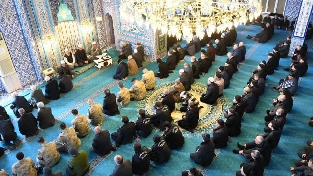 Şırnak'taki tarihi camilerde depremde hayatını kaybedenler için mevlit okutuldu