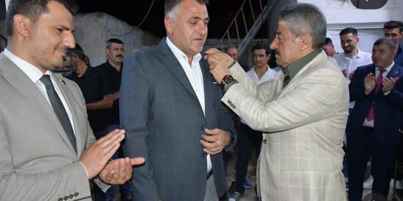 İdil Gelecek Partisi İlçe Başkanı Hamit Arslan AK Parti’ye Katıldı
