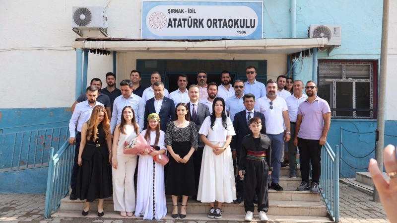 İdil’de 20 bin öğrenci karne heyecanı yaşadı