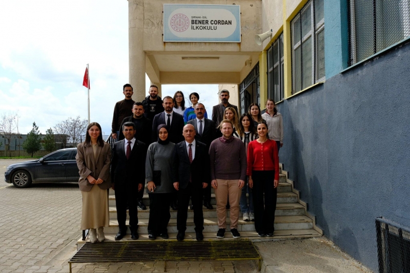 İdil’de Eğitimin Nabzı Tutuluyor. Şırnak Milli Eğitim Müdürü Bener Cordan İlkokulu’na Ziyaret