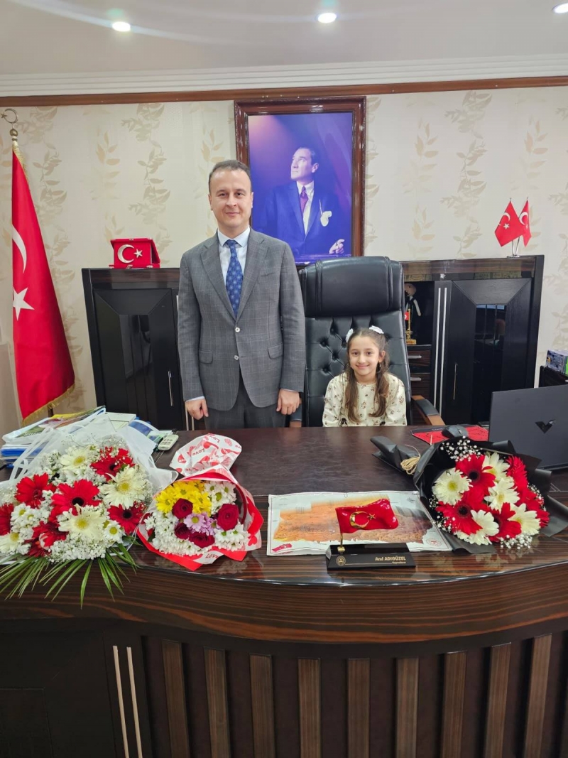 İdil’de Geleceğin Yöneticileri Makam Başındaydı: Kaymakamlık Koltuğu Çocuklara Emanet