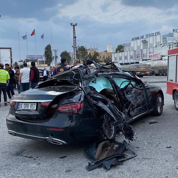 İdil’i Yasa Boğan Trafik Kazası: 1 ölü 4 Yaralı. 