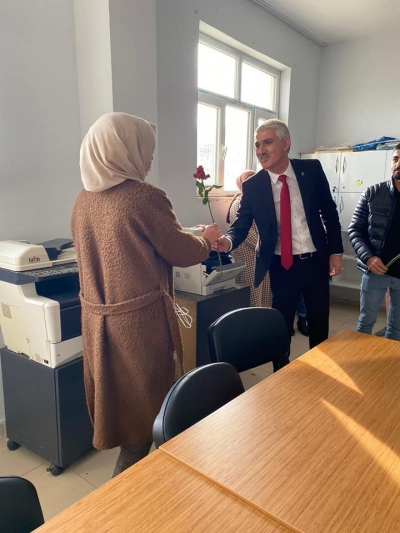 AK Parti idil İlçe Başkanı Murat Ay’dan öğretmen ziyareti