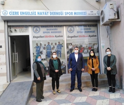 AK Parti Şırnak Kadın Kolları'ndan Engelli Kardeşlerimize Ziyaret. 