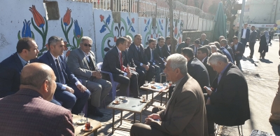 Başkan Erdoğan’ın işaret ettiği halkın kaymakamı Zafer Sağ halkın arasında