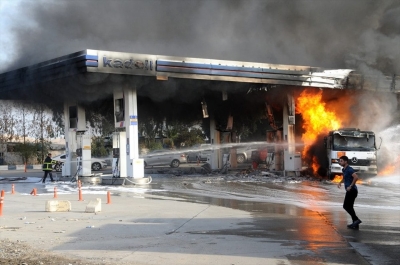 Cizre’de Petrol istasyonunda yangın.