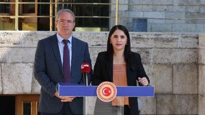 DEM Parti vekillerinden İdil’de ki öğretmen eksikliğine tepki