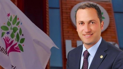 Diyarbakır'da gözaltına alınan HDP'li eski #Şırnak Belediye Başkanı Kadırhan tutuklandı