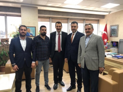 Doğu Batı Ak Kardeşlik Derneği Şırnak il Başkanı Abdurrahman Öngün 23 Haziran yerel Seçimlerinde İstanbulda Büyük kürtçe kampanya ile ile cumhur ittifakı adayı Binali Yıldırımı Destekleyeceklerini Açıkladı.