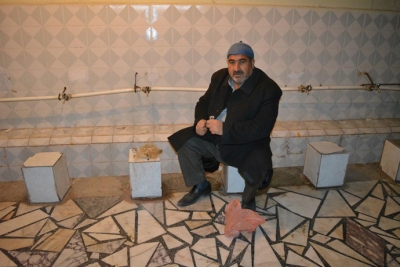 Hırsızlar caminin musluklarını çaldı