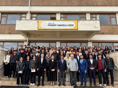 İdil Atakent Anadolu Lisesinde Gönüllere Dokunan Söyleşi: Konuk Vehbi Vakkasoğlu