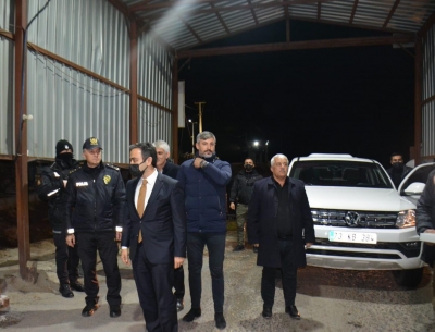 İdil Kaymakamı Refik Özsoy, Polis ve 112 çalışanlarının yeni yılını kutladı