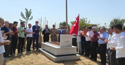 İdil Kaymakamı Refik Özsoy’dan, 15 Temmuz dolayısıyla Şehit Mezarlığı Ziyareti