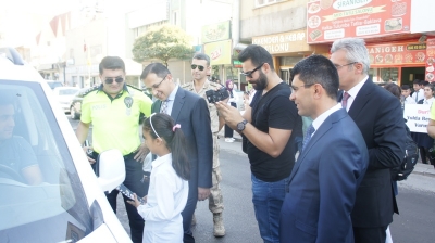 İdil Kaymakamı Zafer Sağ Yaya Geçidinde Kontrolde Bulundu.