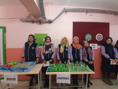 İdil Kız Anadolı İmam Hatip Lisesi Öğrencilerinin Düzenlediği Sergi Görülmeye Değerdi.