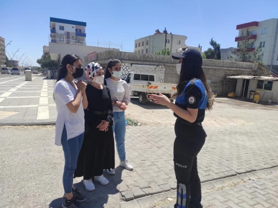 İdil polisi 112 acil çağrı merkezi hattı hakkında vatandaşları bilgilendirdi