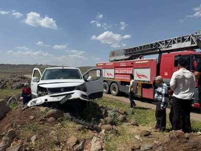 İdil Tekkeköy’ünde Trafik Kazası: 2 Yaralı