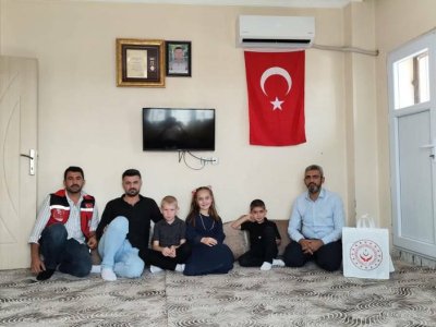 İdil’de Şehit Çocuğuna Sürpriz Doğum Günü Sürprizi