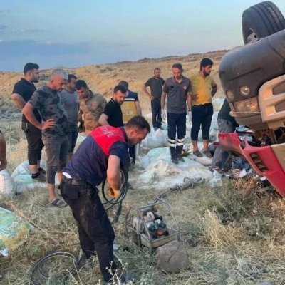 İdil’de Tır Devrildi! 1 Yaralı