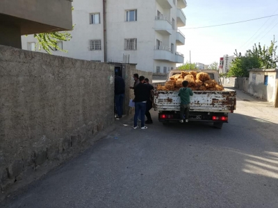 idil'de Ücretsiz soğan ve patatesler dağıtılmaya başlandı