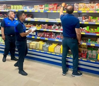 İdil’de zabıta marketleri denetledi