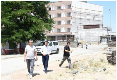 İdil'in Spor Altyapısına Yatırım: Yarı Olimpik Yüzme Havuzu Yükseliyor! 