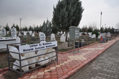 Mezarlıklar takdir topluyor