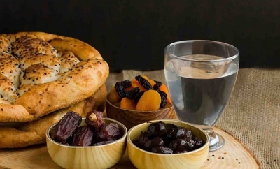 Oruç tutanlar aman dikkat! Günde kaç bardak su içmeli?