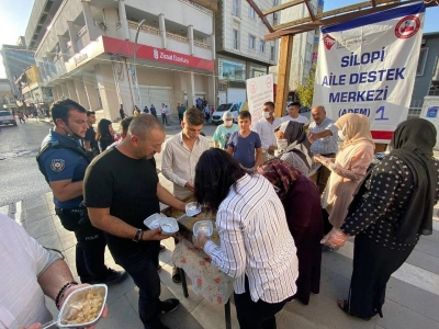 Silopi’de 800 kişiye aşure ikram edildi