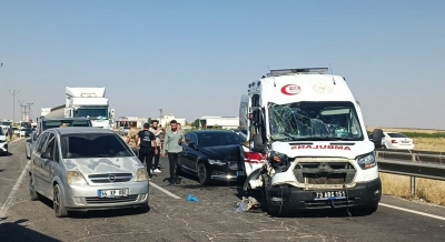 Silopi’den Hasta götüren Ambulans Mardin Yolunda Kaza Yaptı: 3 Yaralı