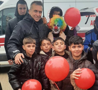 Şırnak il Emniyet Müdürü Volkan Sazak'ın Çocuk Sevgisi