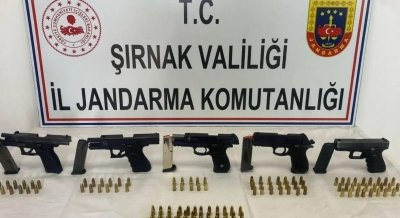 Şırnak Jandarma’dan Kaçakçılık Operasyonu! 5 Milyon TL’lik Kaçak Malzeme Ele Geçirildi