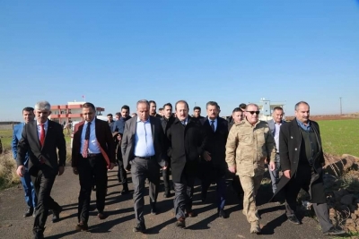 Şırnak Valisi Ali Hamza Pehlivan idil Merkeze Bağlı Alakamış Köyünü Ziyaret Etti.