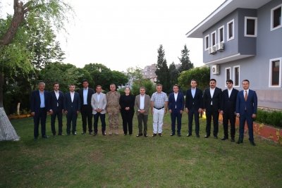 Şırnak Valisi Cevdet Atay, tayini çıkan Mülki İdare Amirleri ile bir araya geldi