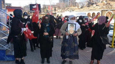 Şırnaklı annelerin evlat çığlığı 16'ncı haftasında