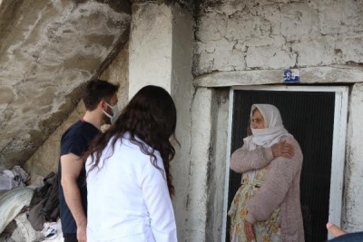 Şırnak'ta, 'Aşı ikna timi' telefonda ikna olmayanların evlerine gidiyor