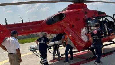 Şırnak'ta kanser tedavisi gören hasta ambulans helikopterle Diyarbakır'a sevk edildi