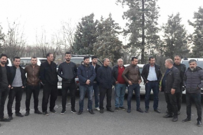 Şoförlerin endişeli bekleyişi