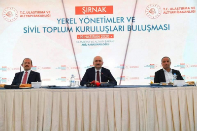 Ulaştırma ve Altyapı Bakanı Adil Karaismailoğlu, Şırnak’ta STK Temsilcileriyle Buluştu